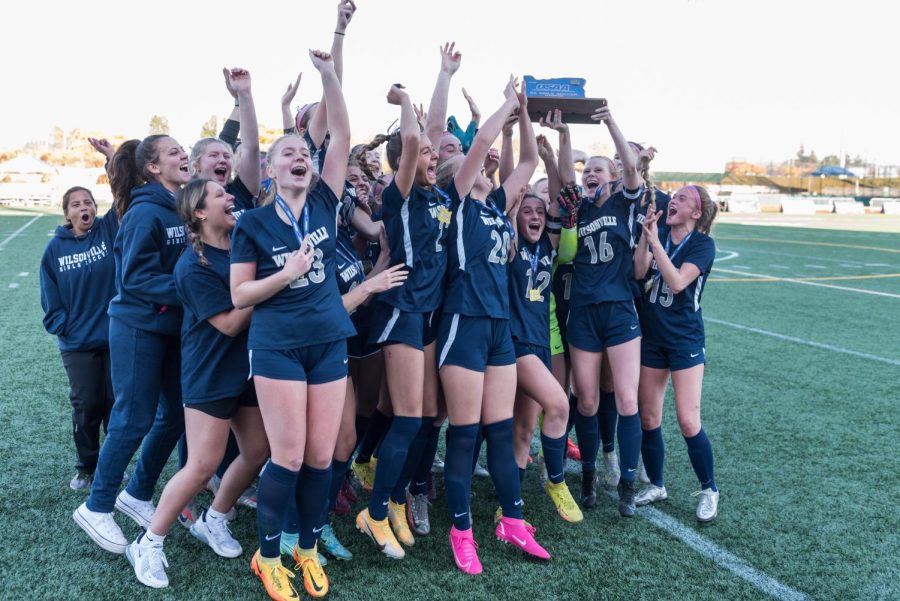 Wilsonville+Girls+soccer+celebrating+after+2-1+victory.+This+is+their+second+state+title+in+a+row.+