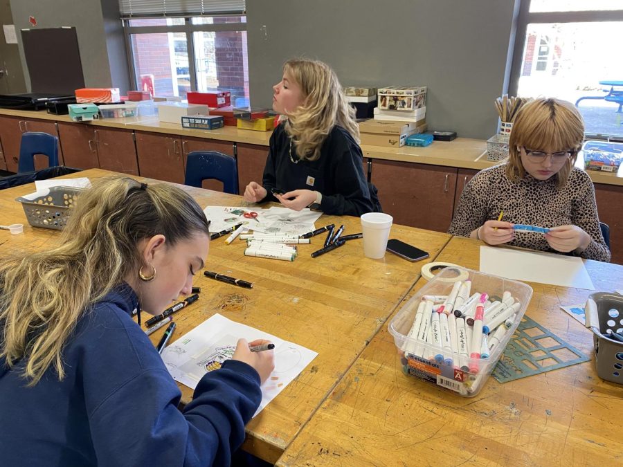 Veera Valtonen, Giulia Grunder, Clara Hiltebrant all working on their upcoming jewelry projects. They are always eager to start the next project.