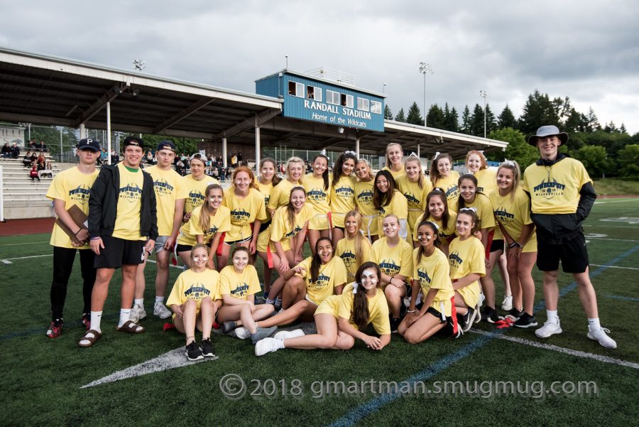 The freshman class posing just before their first game. They were able to beat the juniors and advance to the championship game. 