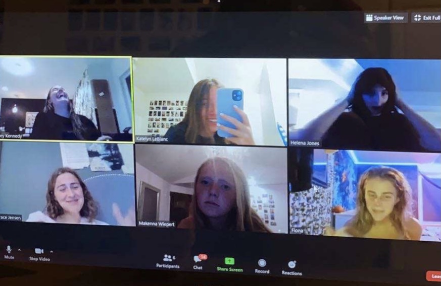 Sophomore friends Fiona Dunn, Makenna Wiepert, Katelyn LeBlanc, Ainsley Kennedy, Grace Jensen, and Helena Jones all taking part in a friend group zoom meeting. 