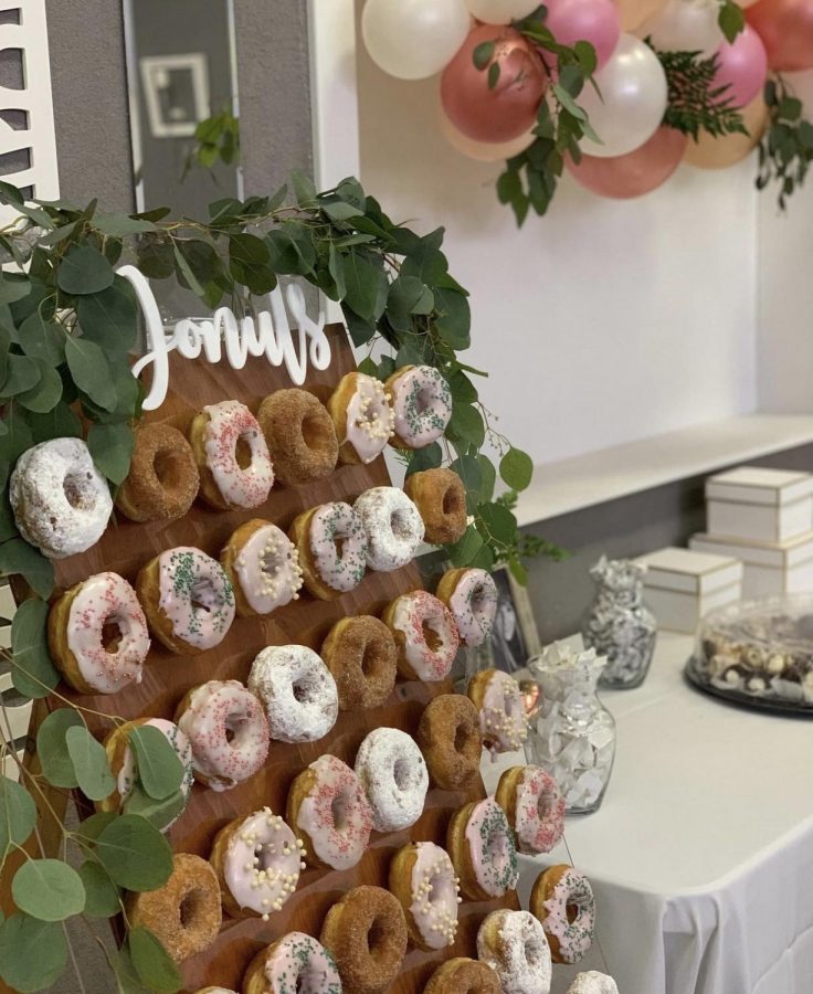 Donut wall / Bubbly wall