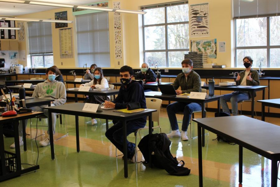 One of the AP Biology classes on the first day back in the hybrid schedule. AP Biology was a quarter one and three class where students have a three week break between the end of class and their AP test.