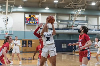 Zoey Davis going up for a bucket. Davis played exceptionally scoring 17 points in Wilsonville's 49-46 win over La Salle. 