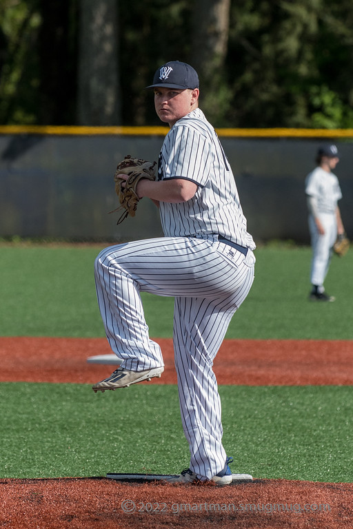 Keenan Sanford deals against Bend. Wilsonville beat the Lava Bears 4-2.