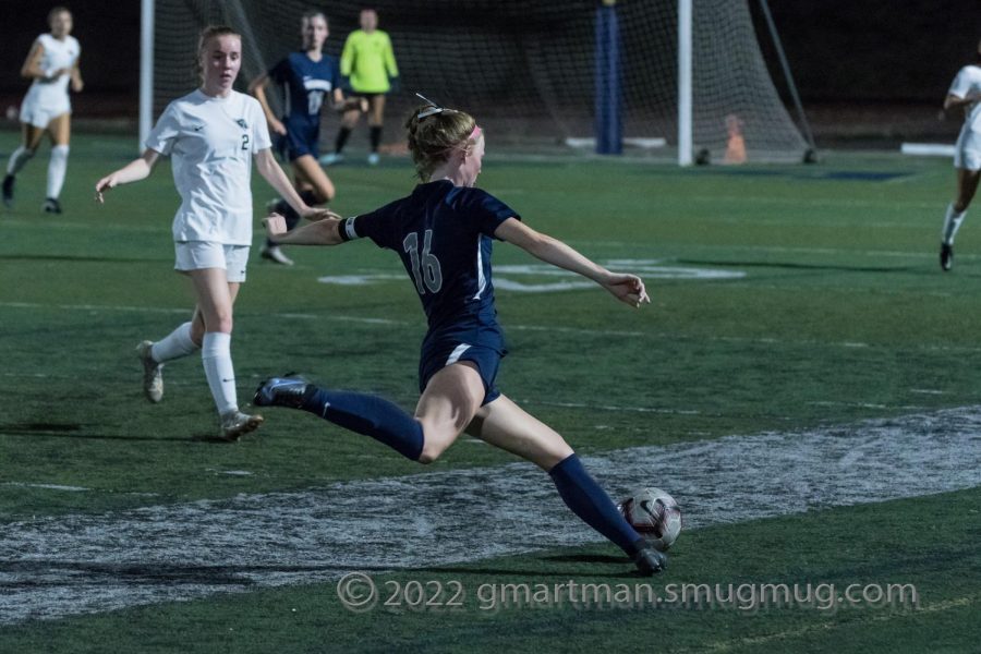 Senior Cassie Wedin kicks the ball down the field. Wilsonville will face off against Putnam at home on Wednesday, September 28th.