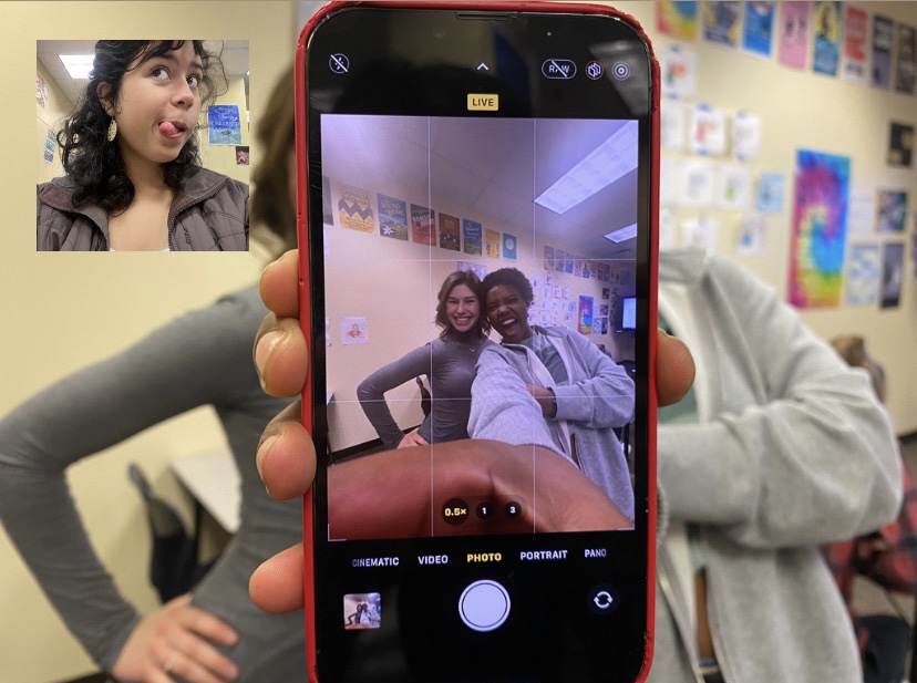 The power of BeReal captured in this picture featuring Lydia Harms, Claudia Molatore and Isabel Márquez.