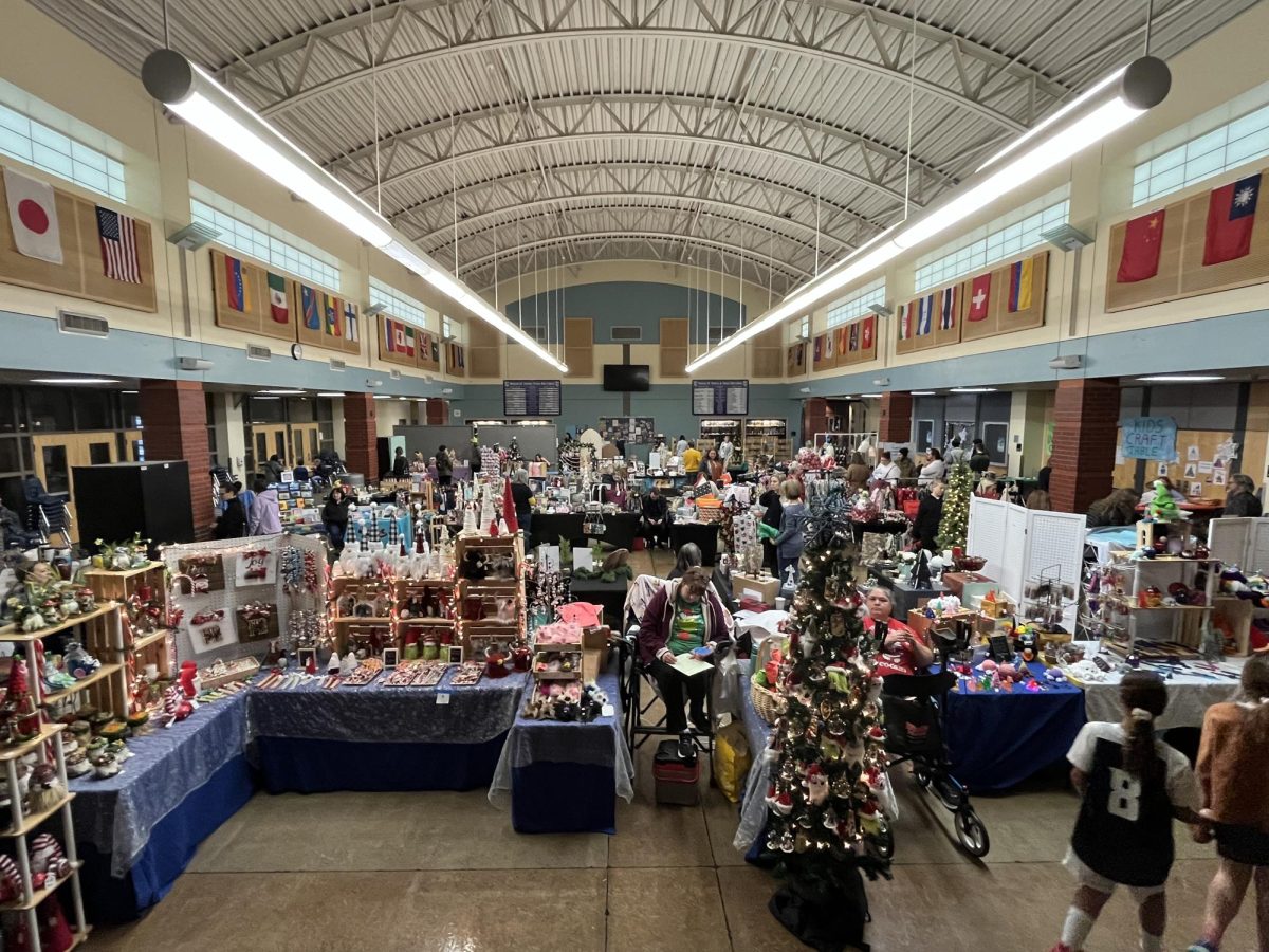 The amount of vendors even spilled out into the commons! All the vendors were excited to be a part of this year's Holiday Bizarre! 