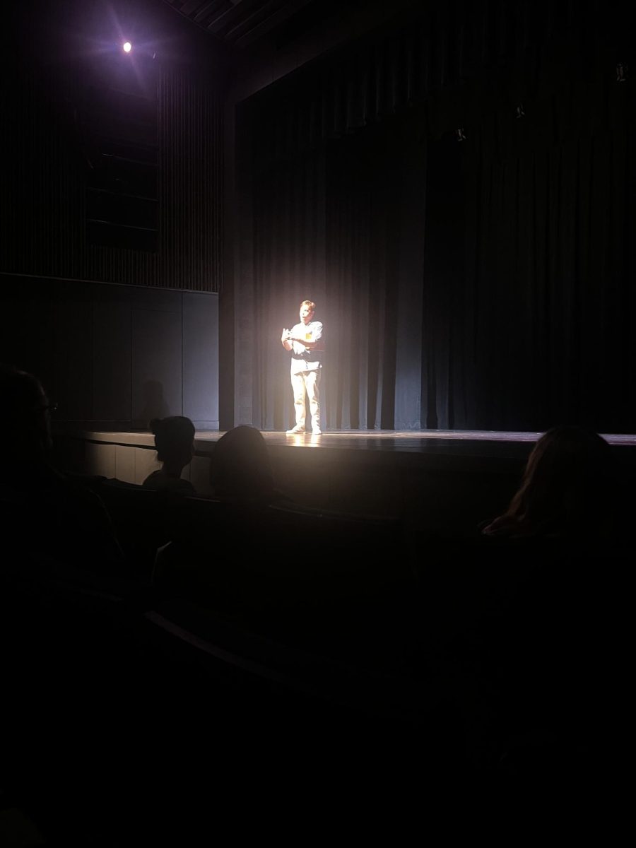 Wilsonville Director, Jason Katz, addresses the audience of Sense & Sensibility. After, he left the stage and the first scene of the play began.