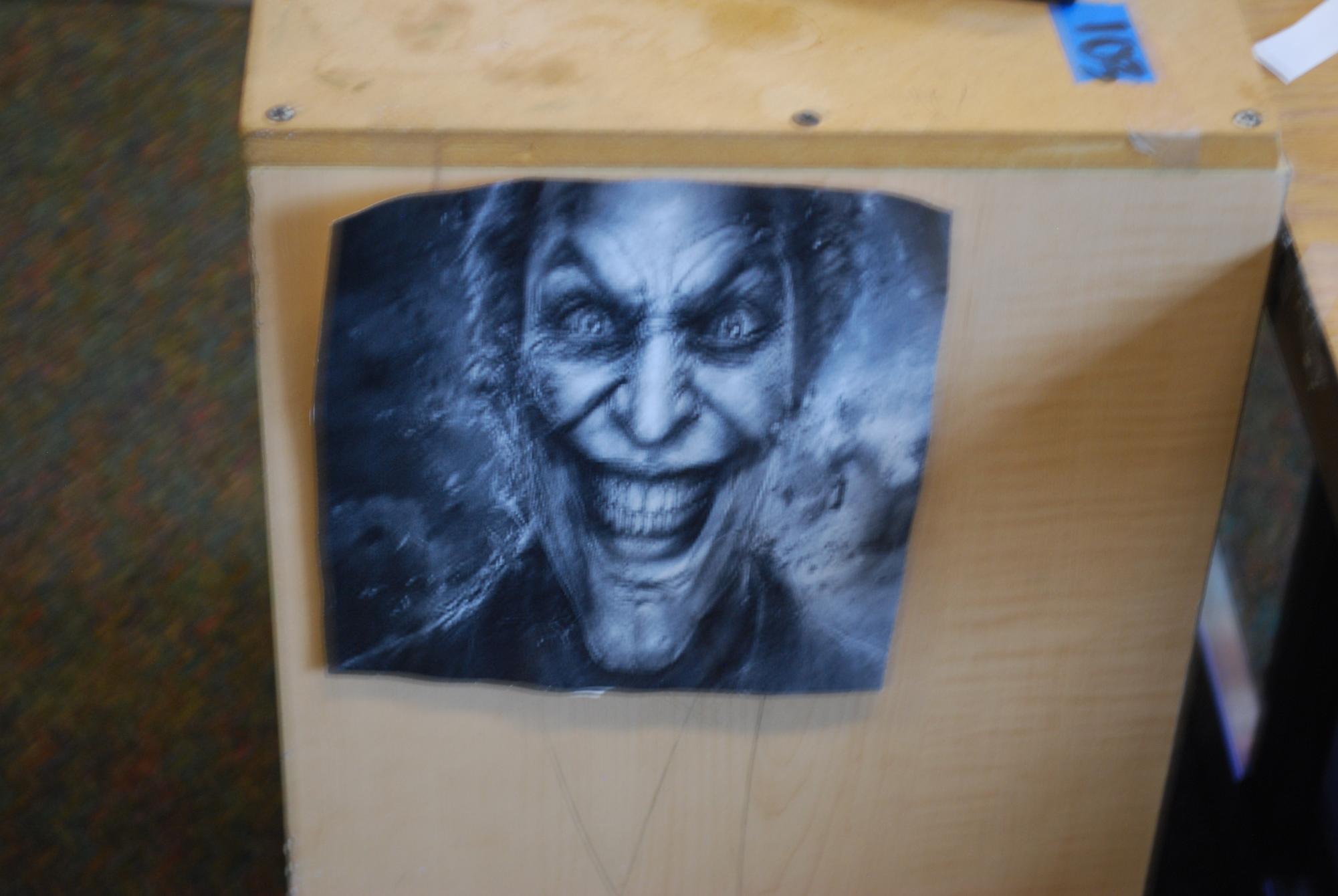 Jonkler in Ms. West's room
